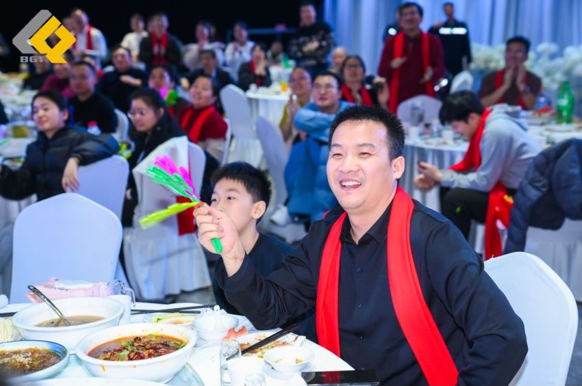 倍头条 | 同心聚力新征程 亚美AM82023年会盛典圆满举行！